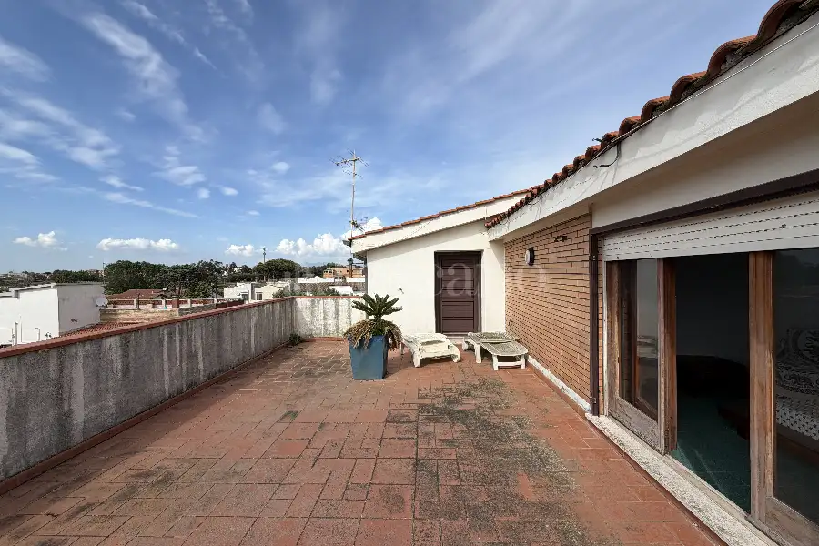 Casa Indipendente in vendita di 230 mq a €255.000 (rif. 23/2026)