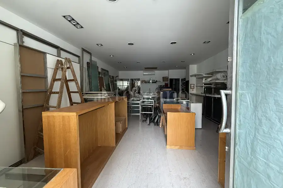 Negozio in vendita di 92 mq a €190.000 (rif. 107/2025)