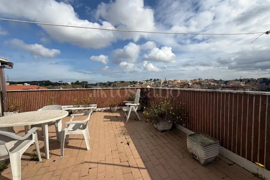 Superattico in vendita di 60 mq a €325.000 (rif. 9/2026)