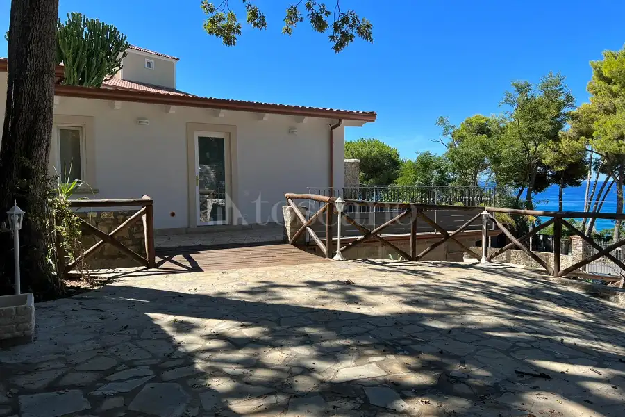 Villa in vendita di 50 mq a €390.000 (rif. 14/2022)