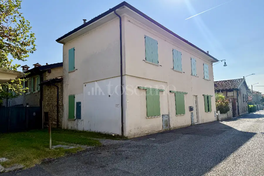 Casa in vendita di 170 mq a €395.000 (rif. 11/2025)