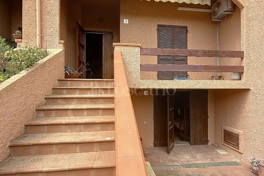 Villino a Schiera in vendita di 350 mq a €235.000 (rif. 96/2025)