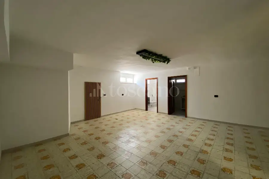Villa in vendita di 260 mq a €330.000 (rif. 42/2026)