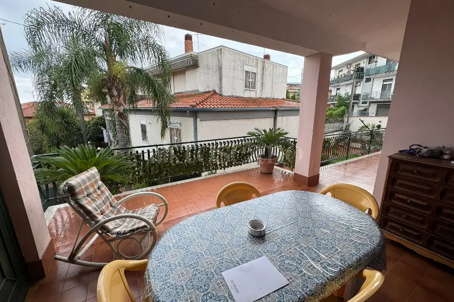 Villa Bifamiliare in vendita di 480 mq a €499.000 (rif. 171/2026)