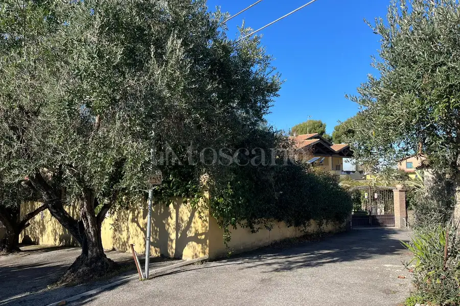 Villa in vendita di 360 mq a €399.000 (rif. 89/2023)