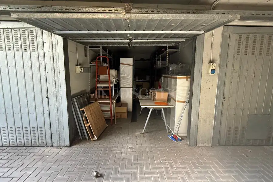 Box in vendita di 18 mq a €35.000 (rif. 66/2026)