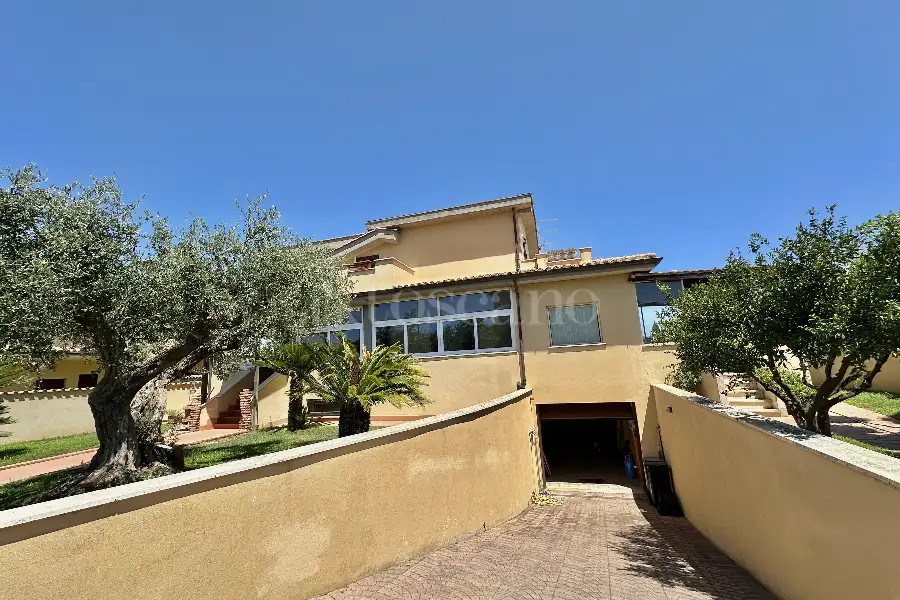 Villa in vendita di 240 mq a €689.000 (rif. 31/2025)