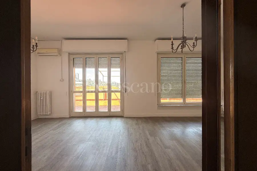 Casa in affitto di 143 mq a €1.300 (rif. 10/2026)