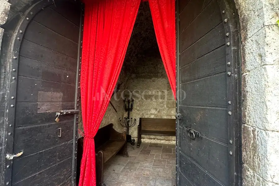 Palazzo in vendita di 3.000 mq trattativa riservata (rif. 69/2026)