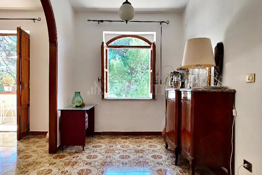 Villa in vendita di 500 mq a €255.000 (rif. 41/2026)
