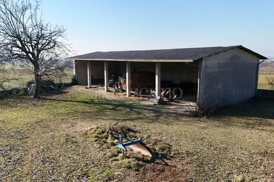 Rustico in vendita di 2.530 mq a €600.000 (rif. 85/2025)