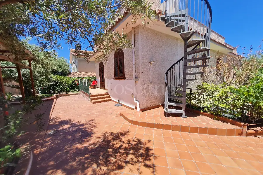 Villa in vendita di 245 mq a €339.000 (rif. 49/2026)