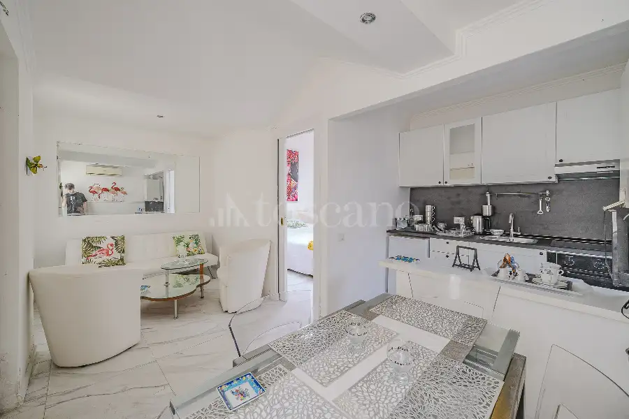 Villa in vendita di 210 mq a €980.000 (rif. 50/2026)