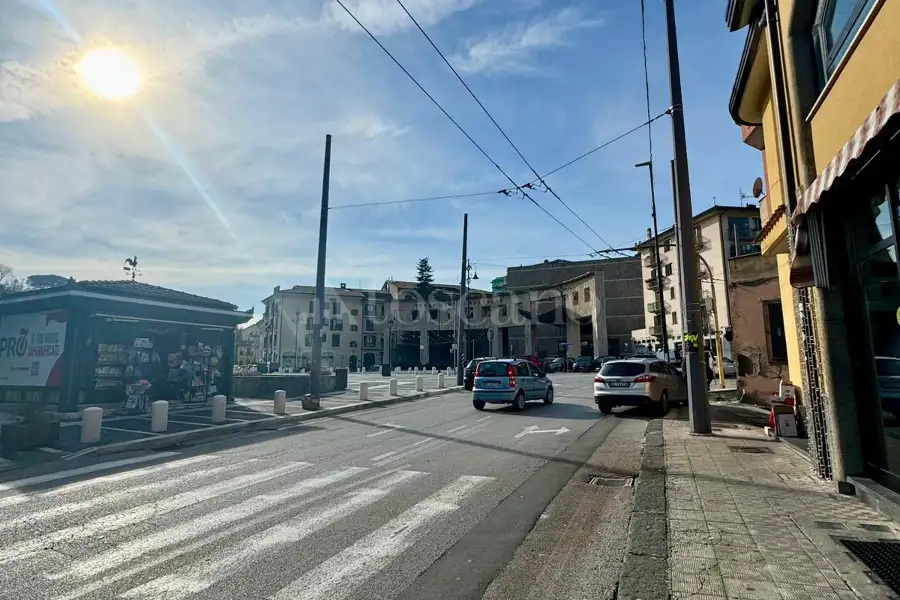 Negozio in affitto di 150 mq a €1.200 (rif. 8/2026)