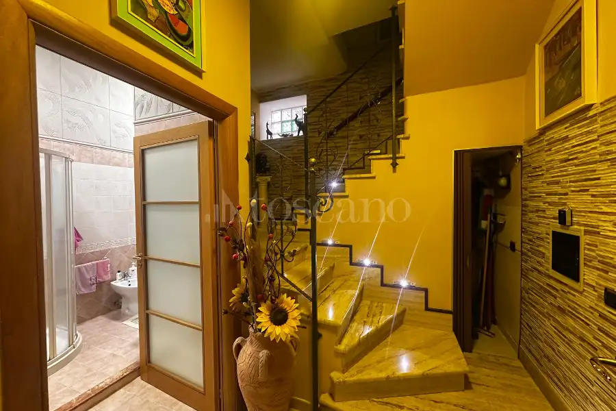 Casa Indipendente in vendita di 250 mq a €250.000 (rif. 92/2026)