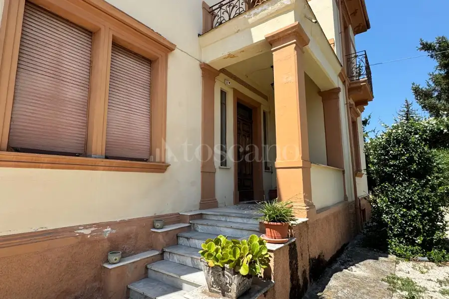 Villa in vendita di 413 mq a €700.000 (rif. 94/2025)
