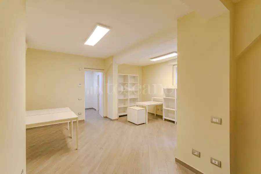 Ufficio in vendita di 70 mq a €275.000 (rif. 24/2026)