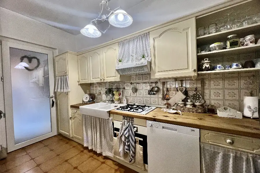 Villa Bifamiliare in vendita di 160 mq a €370.000 (rif. 78/2025)