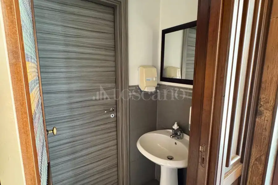 Negozio in affitto di 110 mq a €3.500 (rif. 53/2025)