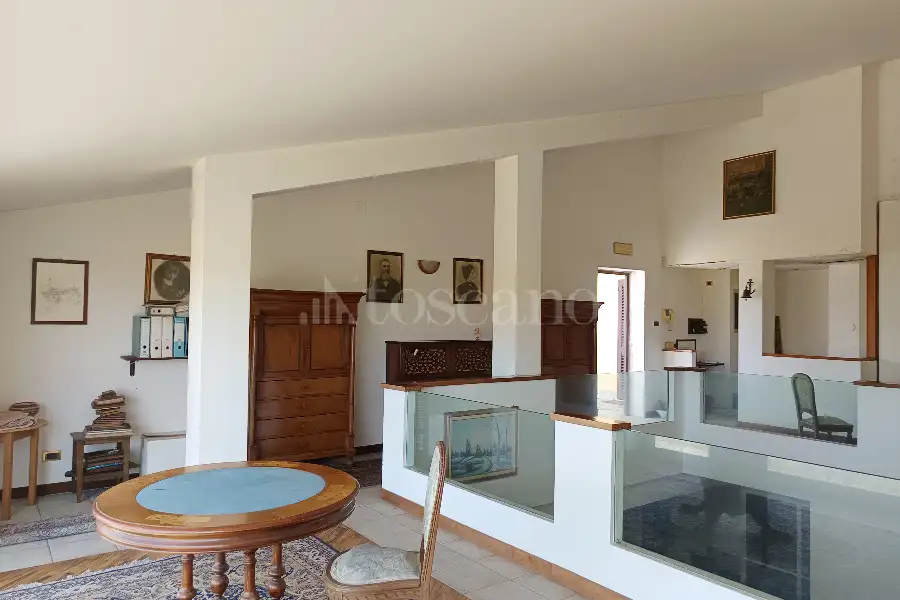 Villa Bifamiliare in vendita di 400 mq a €524.000 (rif. 108/2026)