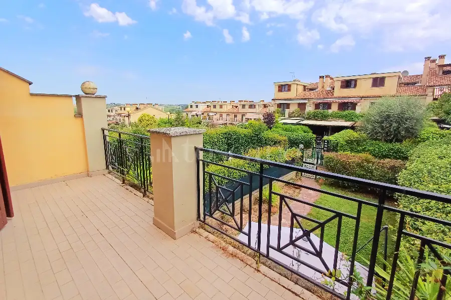 Villino a Schiera in vendita di 160 mq a €310.000 (rif. 21/2026)