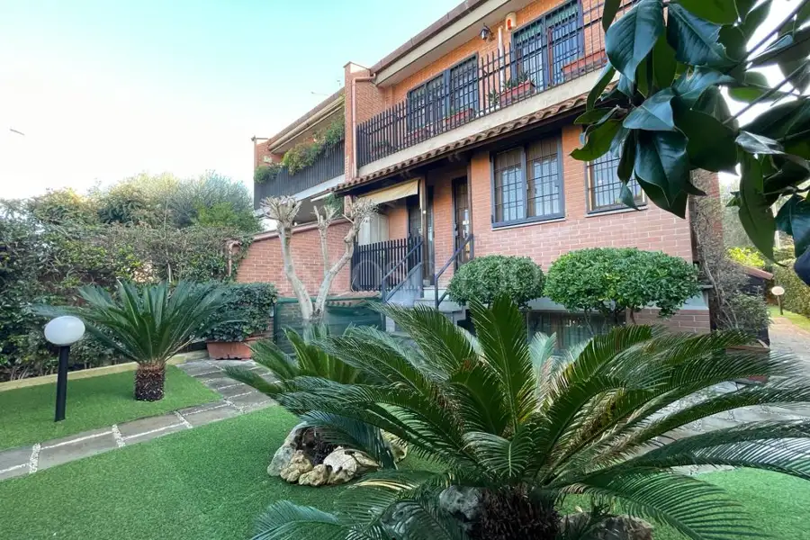 Villa Bifamiliare in vendita di 210 mq a €460.000 (rif. 54/2023)