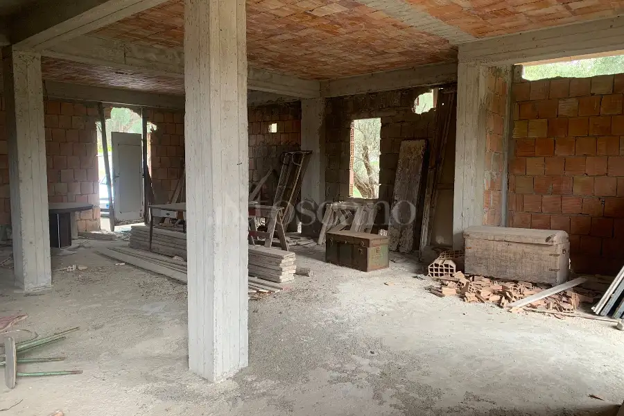 Rustico in vendita di 519 mq a €110.000 (rif. 27/2025)
