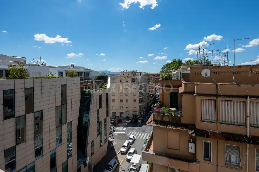 Attico in vendita di 110 mq a €599.000 (rif. 17/2026)
