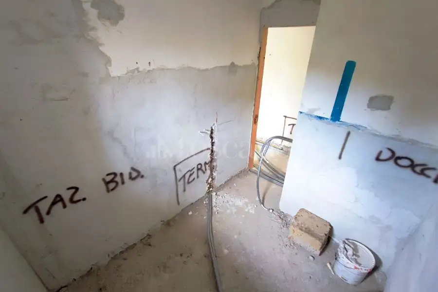 Villa in vendita di 250 mq a €240.000 (rif. 18/2026)
