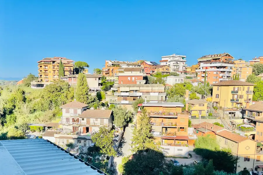 Attico in vendita di 90 mq a €409.000 (rif. 39/2026)