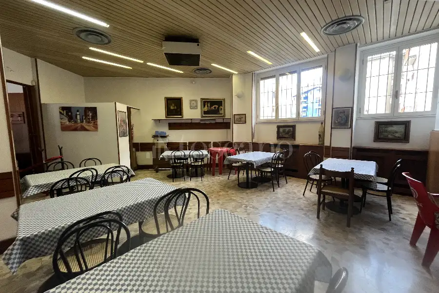 Negozio in vendita di 140 mq a €299.000 (rif. 25/2026)