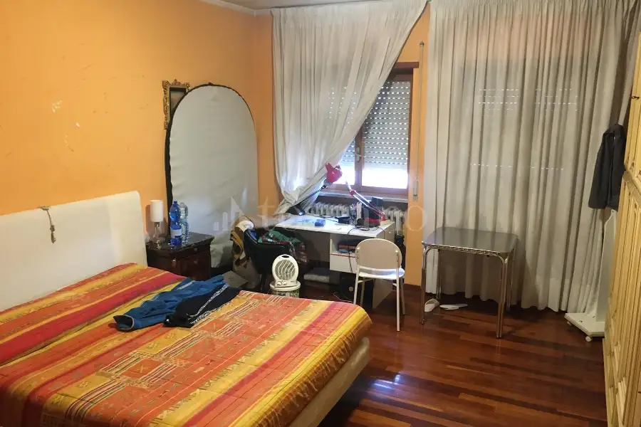 Casa in vendita di 320 mq a €350.000 (rif. 23/2026)