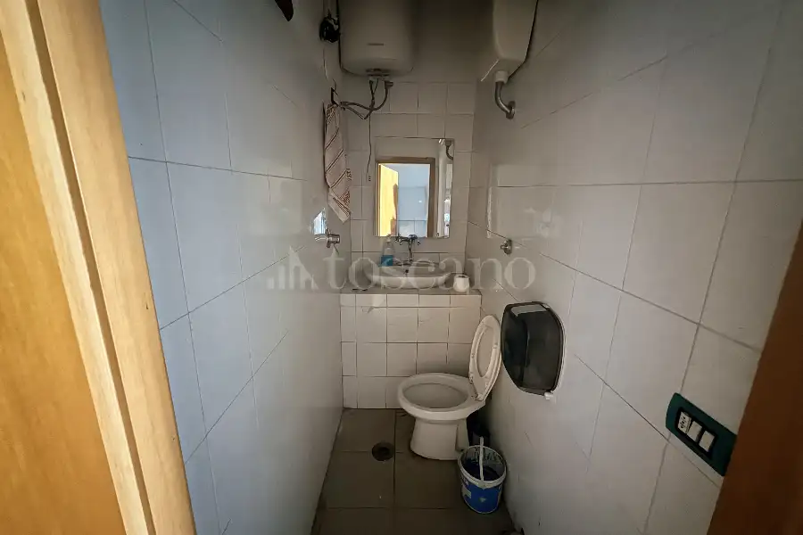 Negozio in vendita di 65 mq a €105.000 (rif. 51/2026)