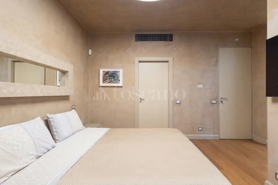 Attico in vendita di 330 mq a €4.900.000 (rif. 62/2026)