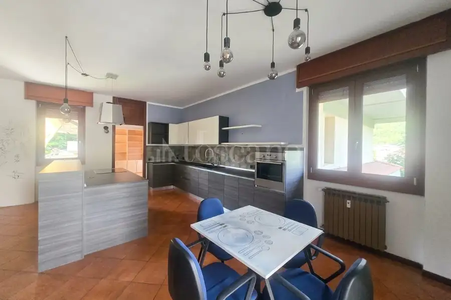 Attico in vendita di 314 mq a €490.000 (rif. 69/2026)