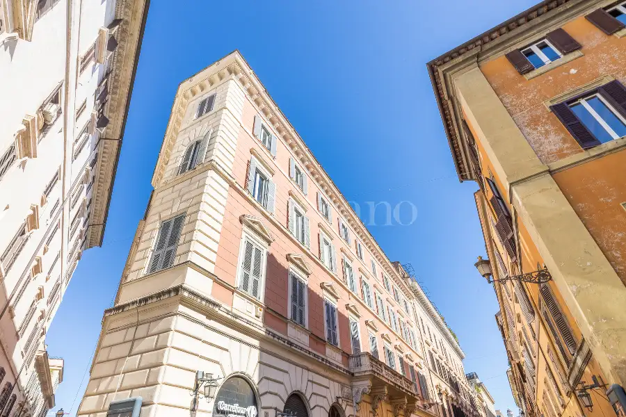Ufficio in vendita di 196 mq a €1.999.000 (rif. 81/2026)