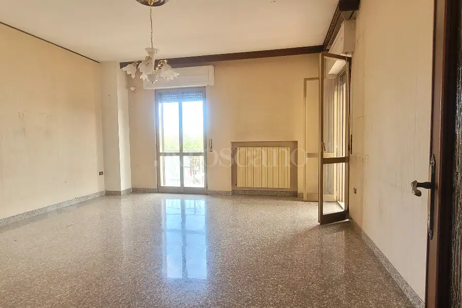 Casa Indipendente in vendita di 534 mq a €255.000 (rif. 1/2026)