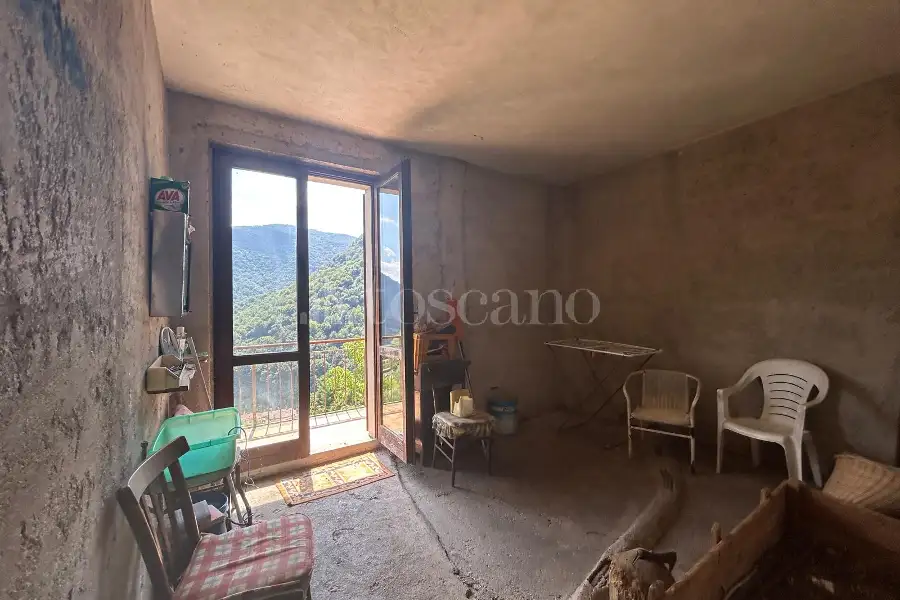 Villa Bifamiliare in vendita di 202 mq a €110.000 (rif. 57/2026)