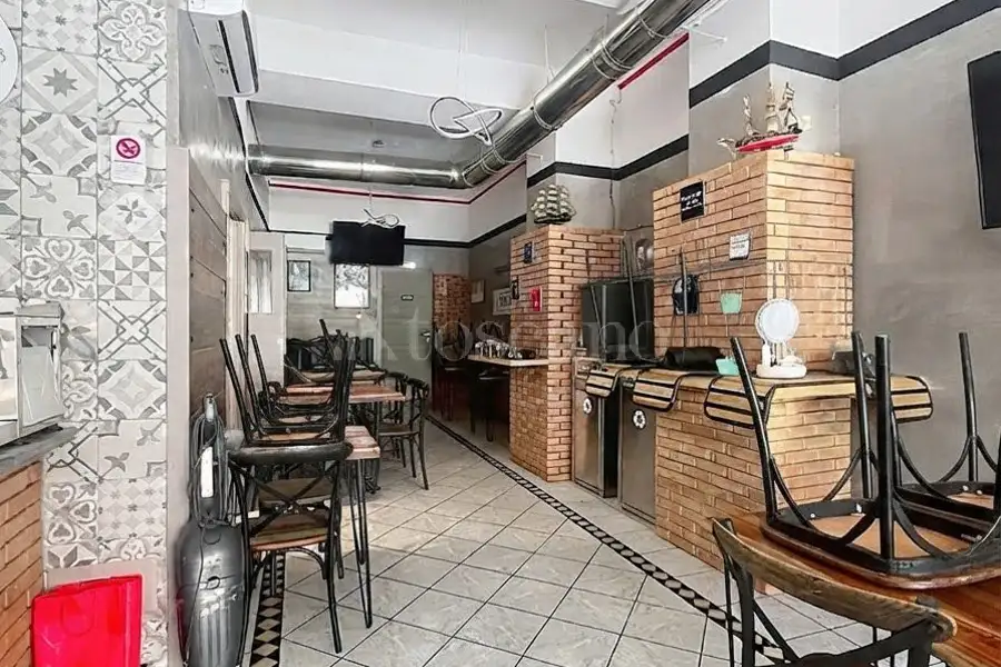 Negozio in vendita di 100 mq a €53.000 (rif. 185/2026)