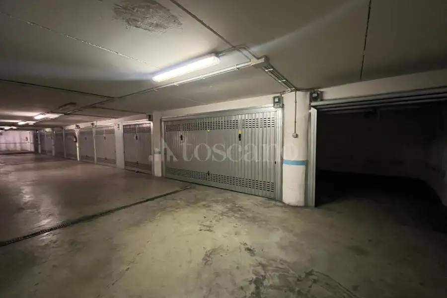 Box in vendita di 25 mq a €69.000 (rif. 17/2026)