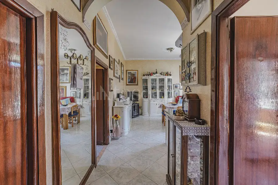 Casa in vendita di 85 mq a €665.000 (rif. 16/2026)