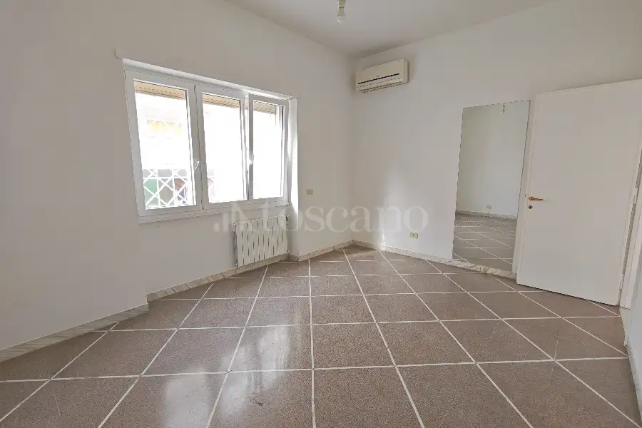 Casa in affitto di 60 mq a €890 (rif. 8/2026)