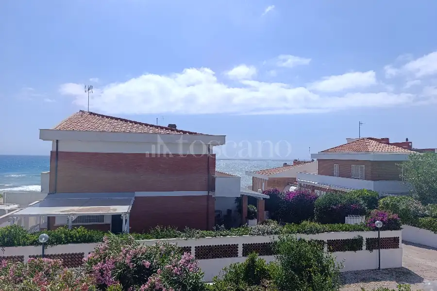 Villino a Schiera in affitto di 120 mq a €2.600 (rif. 49/2026)