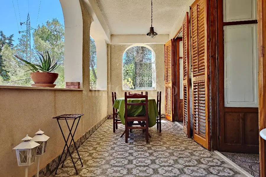 Villa in vendita di 500 mq a €255.000 (rif. 41/2026)