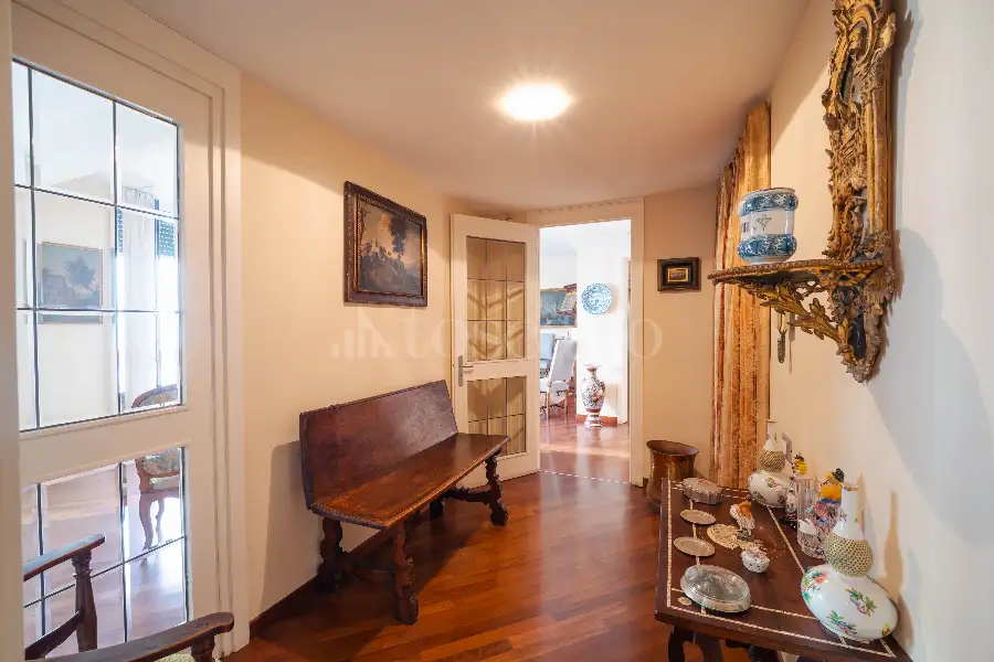 Casa in vendita di 280 mq a €1.950.000 (rif. 49/2025)