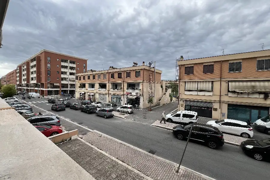 Ufficio in affitto di 50 mq a €600 (rif. 9/2026)