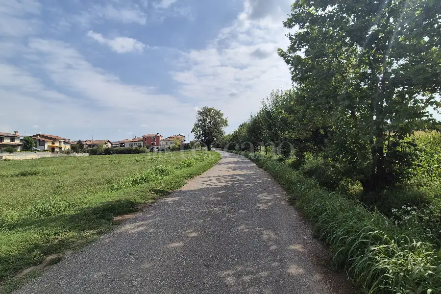 Agricolo in vendita di 8.090 mq a €120.000 (rif. 36/2026)