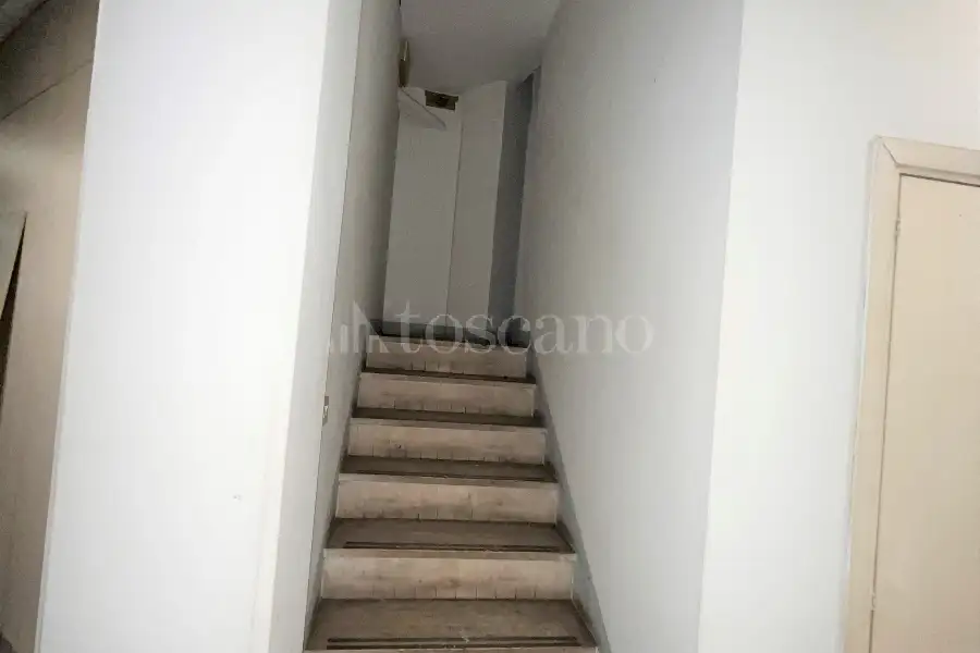 Magazzino in vendita di 820 mq a €620.000 (rif. 25/2026)