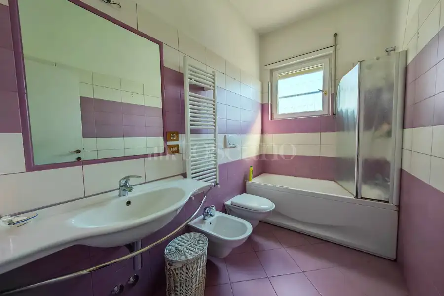 Villa Plurifamiliare in vendita di 220 mq a €565.000 (rif. 44/2026)