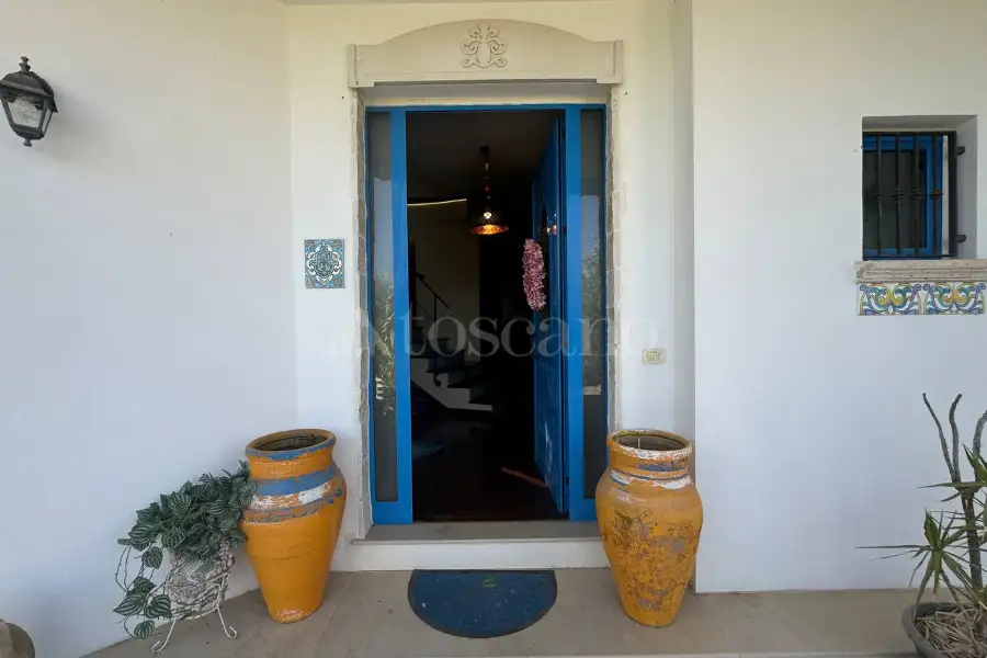 Villa in vendita di 400 mq a €420.000 (rif. 81/2024)